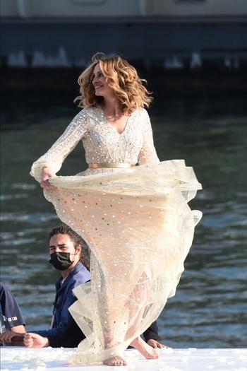 Julia Roberts