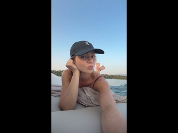  alt="Julia Haller"