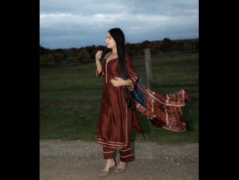  alt="Parv Kaur"