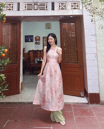 Liz Kim Cuong Lime