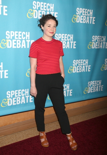 Sarah Steele