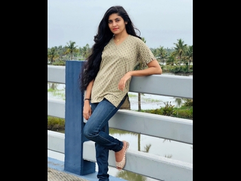  alt="Greeshma Viveesh"