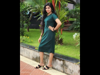  alt="Greeshma Viveesh"