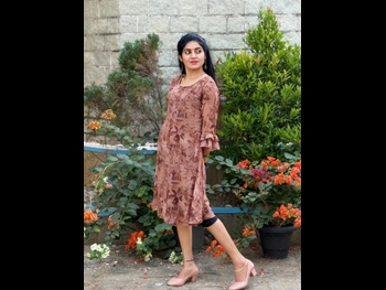  alt="Greeshma Viveesh"