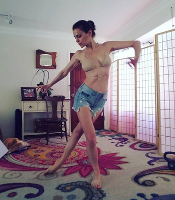 Ali Kamenova