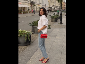  alt="Anastasia Kurdadze"