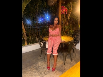  alt="Yasmine Lopez"