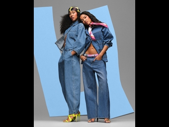  alt="Aoki Lee Simmons"