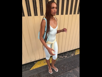  alt="Hanna Lhoumeau"