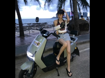  alt="Xinyi Zhang"