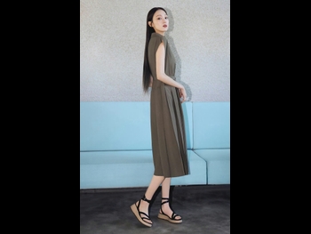  alt="Lee Sung-kyung"