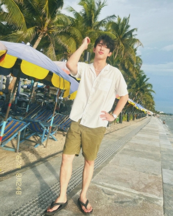 Surf Patchara Silapasoonthorn