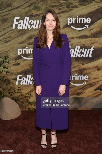 Geneva Robertson-Dworet