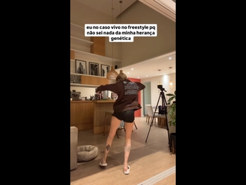  alt="Mari Kruger"