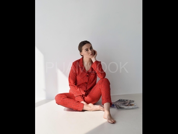  alt="Nadia Holovchuk"