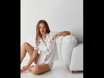  alt="Nadia Holovchuk"