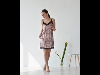  alt="Nadia Holovchuk"