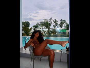  alt="Victoria Gomez"