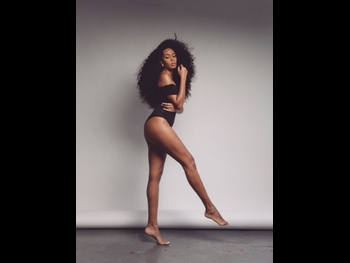  alt="Victoria Gomez"