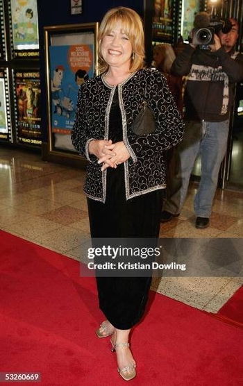 Noni Hazlehurst