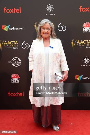 Noni Hazlehurst