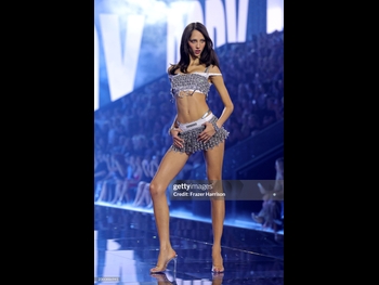  alt="Yasmin Wijnaldum"