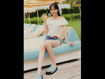  alt="Ahn Yu-jin"