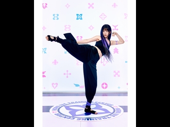  alt="Ahn Yu-jin"