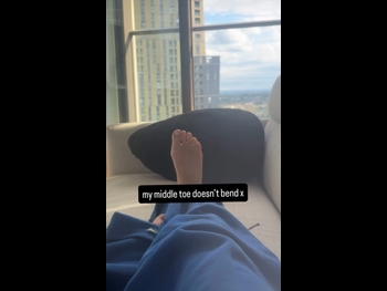  alt="Bella Lindsay"