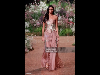  alt="Nora Attal"
