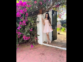 alt="Ruhanika Dhawan"