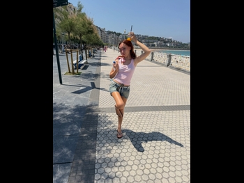  alt="Nikki Lilly"