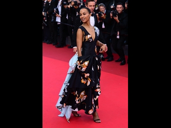  alt="Zoe Saldana"