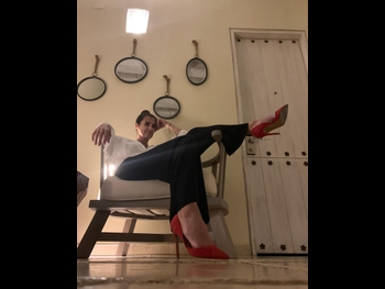  alt="Vanessa Saba"