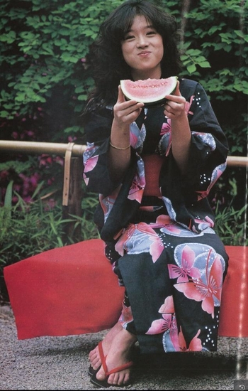 Akina Nakamori