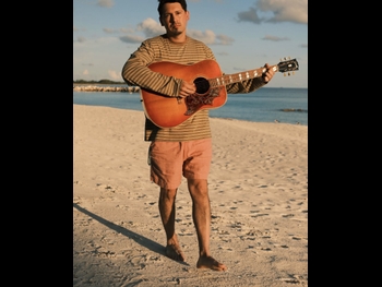  alt="Cris Cab"