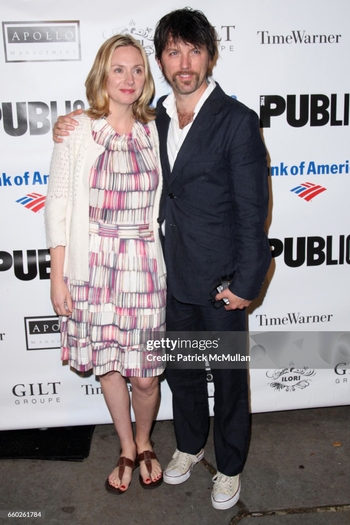Hope Davis (I)