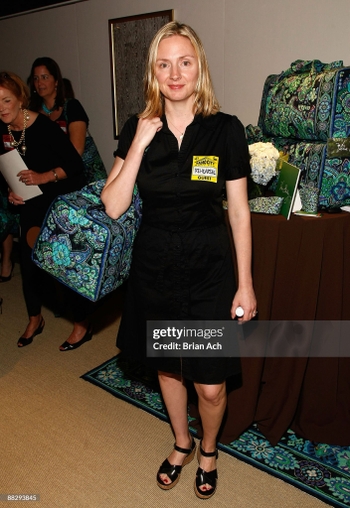 Hope Davis (I)
