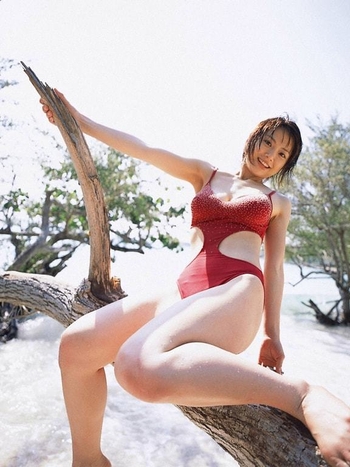 Hitomi Aizawa