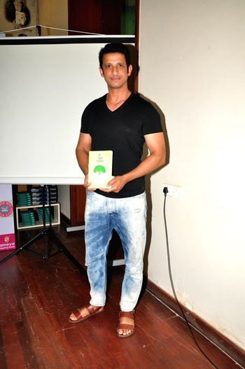 Sharman Joshi