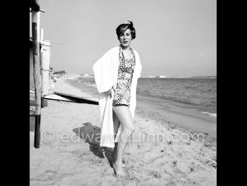  alt="Irene Papas"