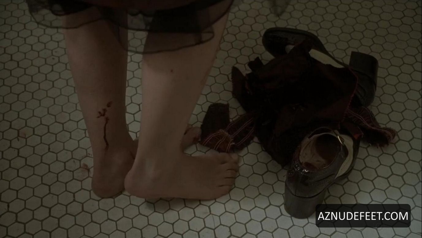 ANGELA BETTIS Feet - AZNudeFeet