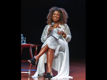  alt="Lorraine Toussaint"