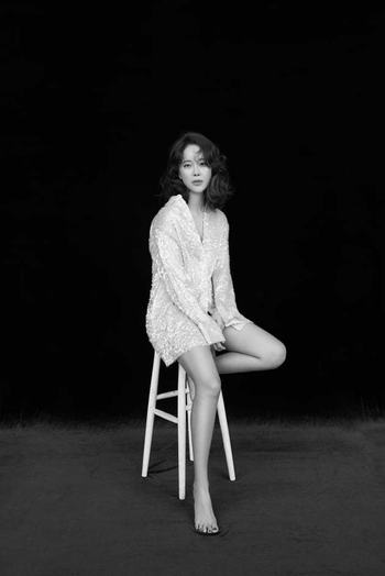 Baek Ji-Young