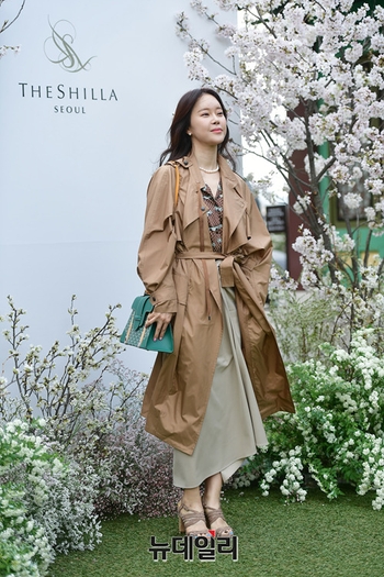 Baek Ji-Young