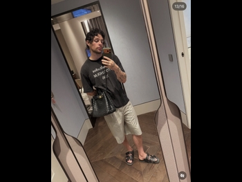  alt="Tom Grennan"