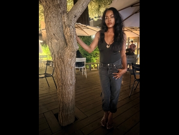  alt="Golden Brooks"