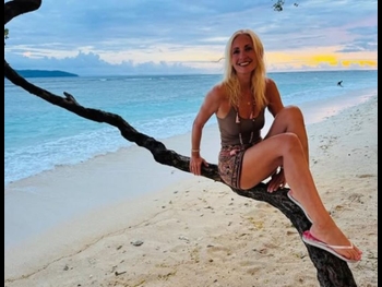  alt="Lynsey Hipgrave"