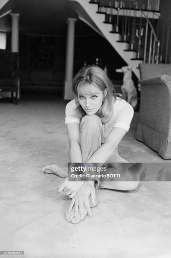 Nathalie Delon