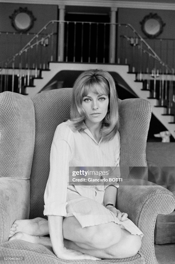 Nathalie Delon